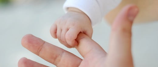 Tener un hijo por adopción de embriones